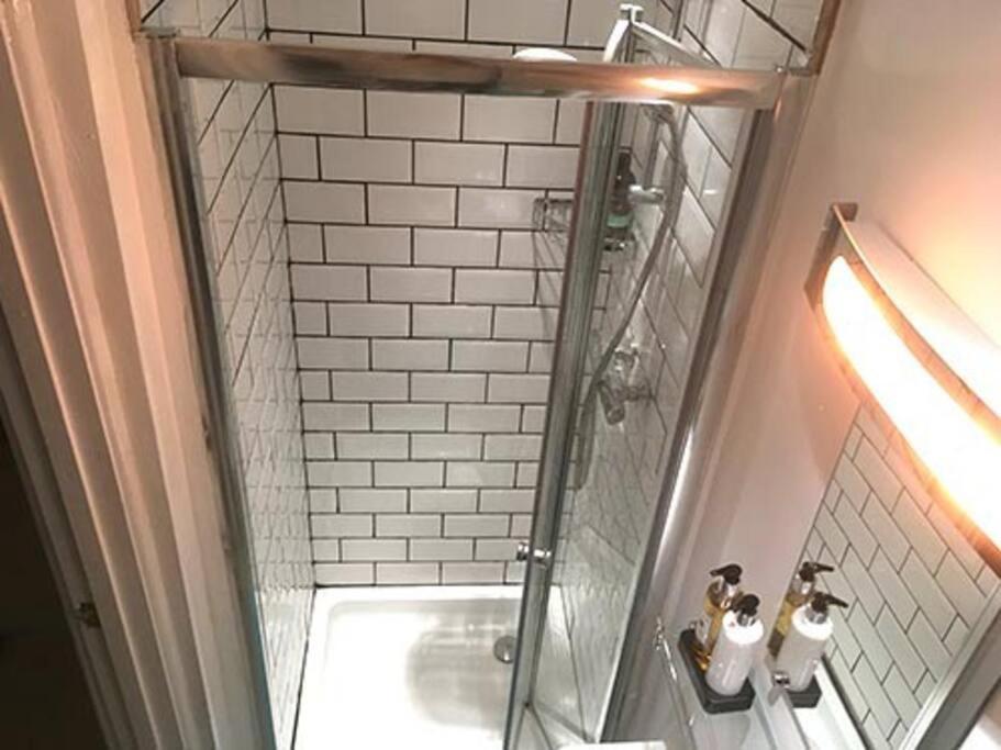 Apartment Self-contained, Private Entrance, Near Centre